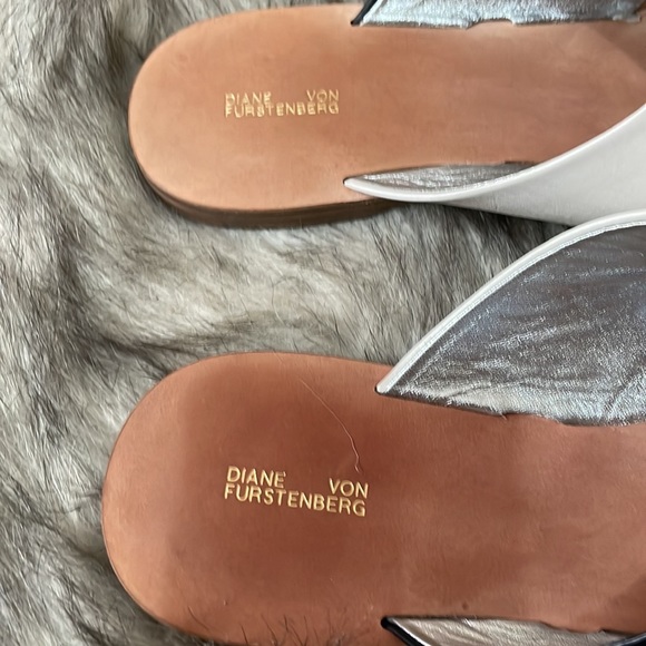 Diane von Furstenberg sandals - Picture 10 of 13